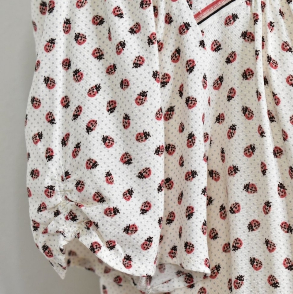 Max Studio Ladybug Top 🐞 - Picture 7 of 9